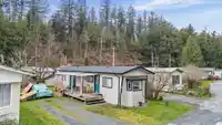 28 3942 COLUMBIA VALLEY ROAD - thumbnail 18
