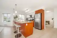 215 14960 102A AVENUE - thumbnail 4