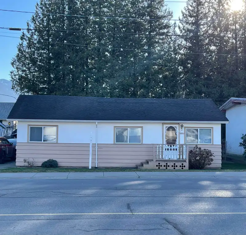 6988 CHEAM AVENUE - photo 1 of 1