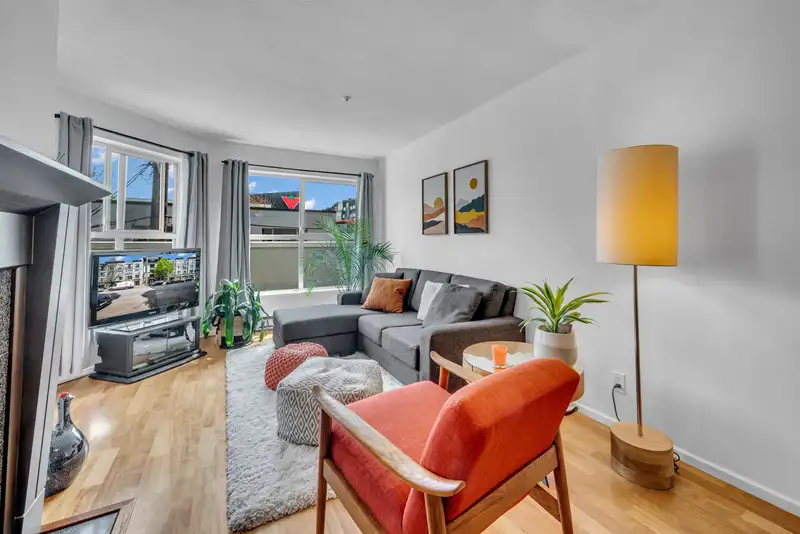 206 511 W 7TH AVENUE - photo 3 of 29
