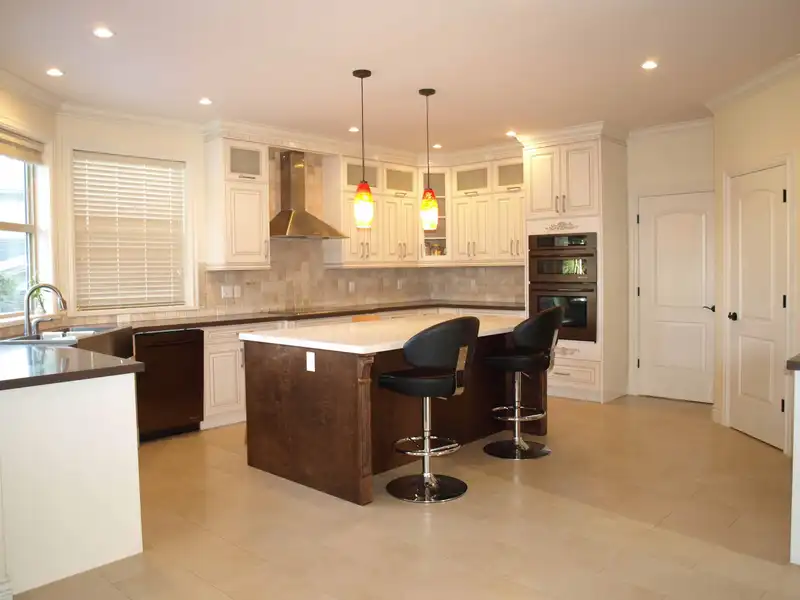 9153 TRATTLE STREET - photo 2 of 6