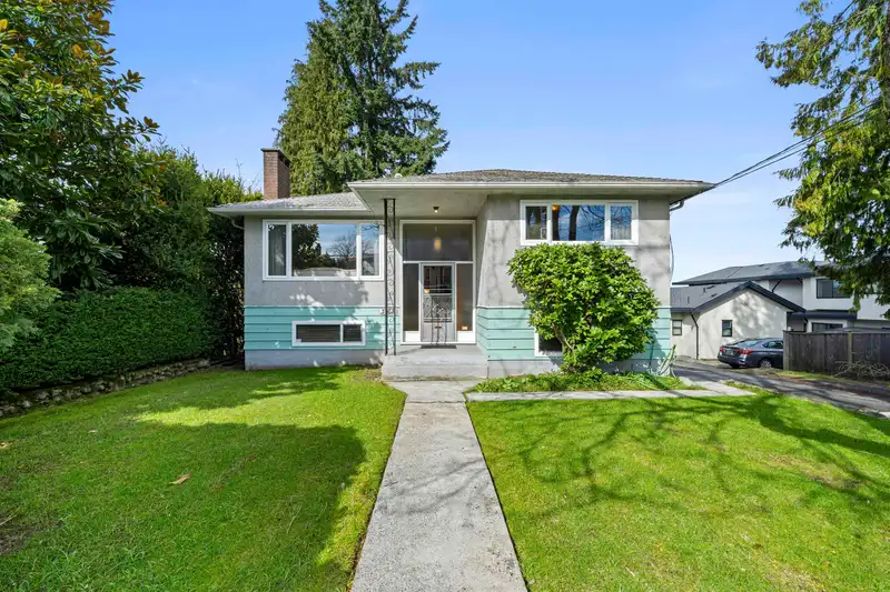 3783 PRICE STREET - photo 1 of 35