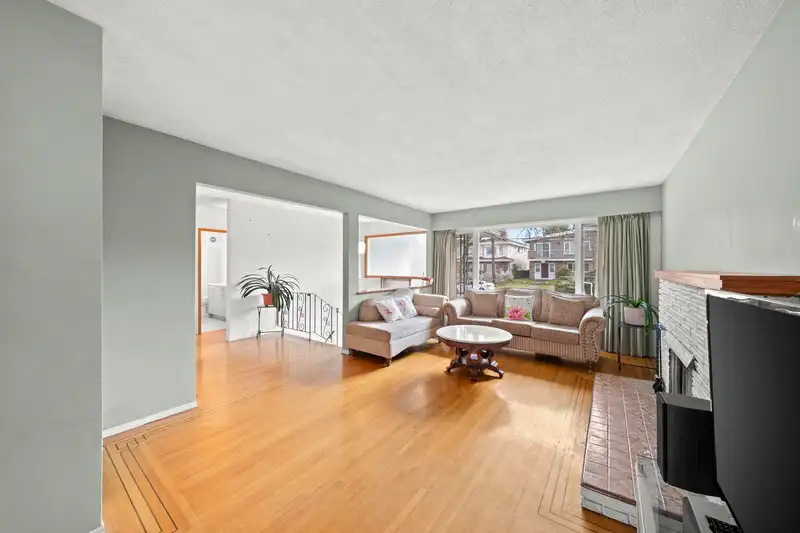 3783 PRICE STREET - photo 3 of 35