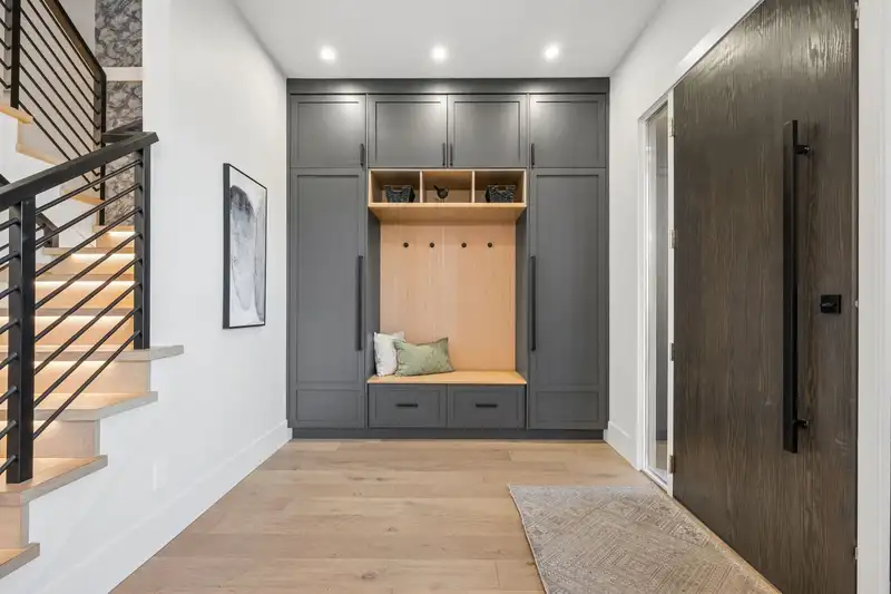 4096 UNION STREET - photo 2 of 40