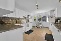 10 8388 158 STREET - thumbnail 16