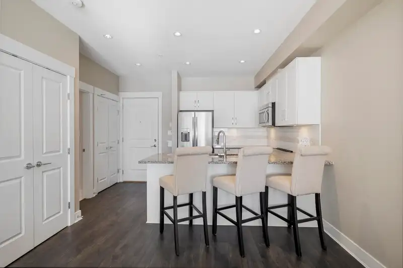 222 20728 WILLOUGHBY TOWN CENTRE DRIVE - photo 4 of 27