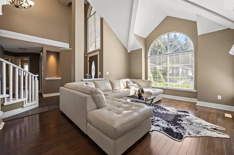 1562 BRAMBLE LANE - photo 4 of 40