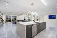 10490 125A STREET - thumbnail 10