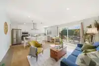 931 OLD LILLOOET ROAD - thumbnail 2
