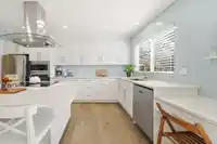 931 OLD LILLOOET ROAD - thumbnail 4