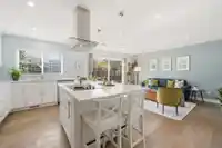 931 OLD LILLOOET ROAD - thumbnail 5