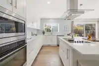 931 OLD LILLOOET ROAD - thumbnail 8