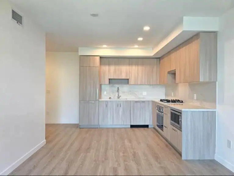 509 13350 CENTRAL AVENUE - photo 4 of 29