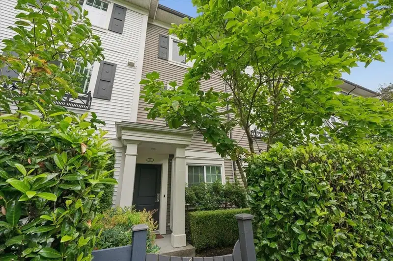 42 3010 RIVERBEND DRIVE - photo 2 of 35