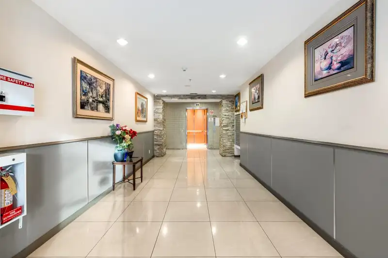 1104 6133 BUSWELL STREET - photo 2 of 26