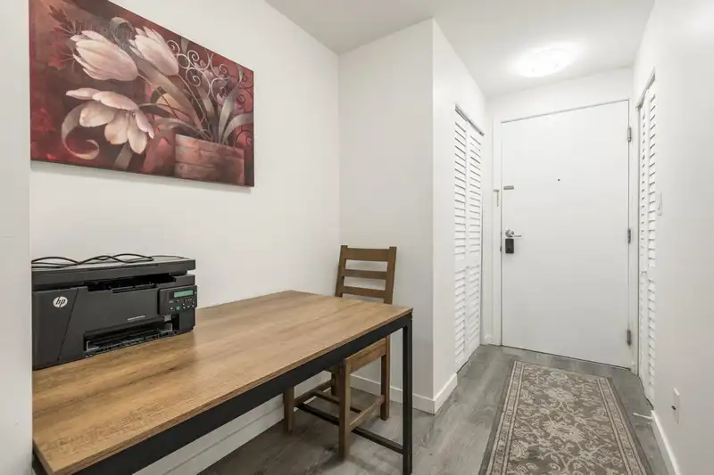 1104 6133 BUSWELL STREET - photo 3 of 26