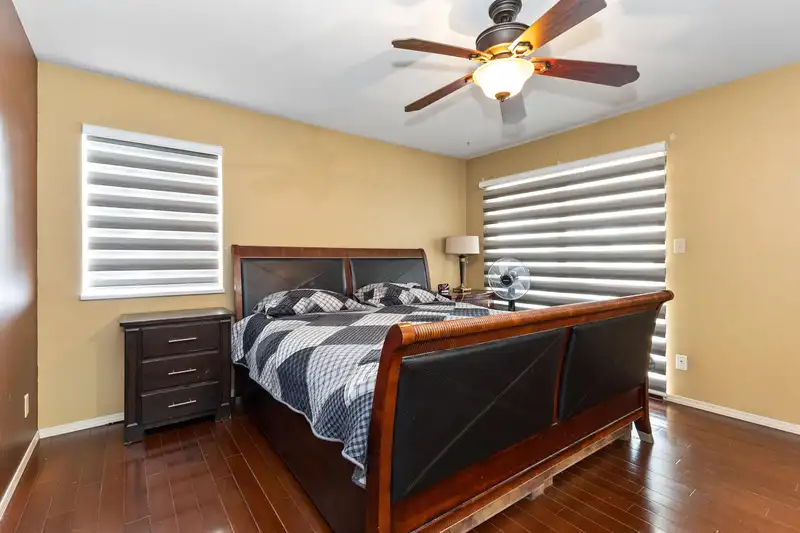 2930 EDGEHILL AVENUE - photo 2 of 30