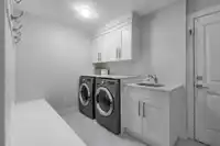 8449 206A STREET - thumbnail 33