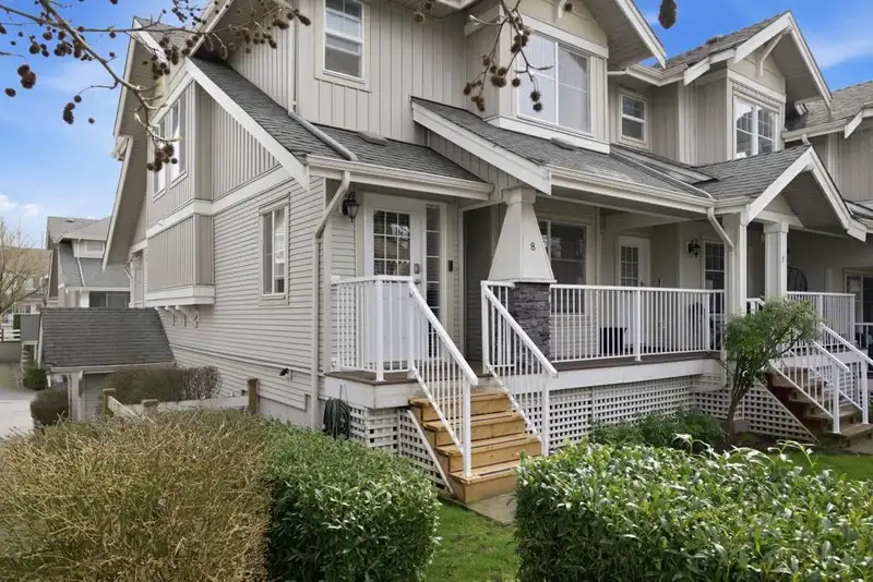 8 6568 193B STREET - photo 1 of 26