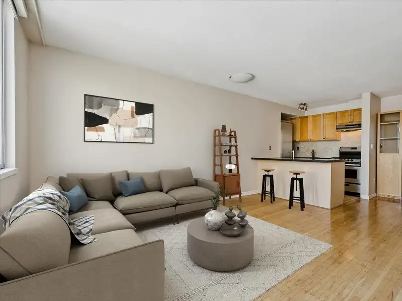 1105 1250 BURNABY STREET - photo 2 of 21
