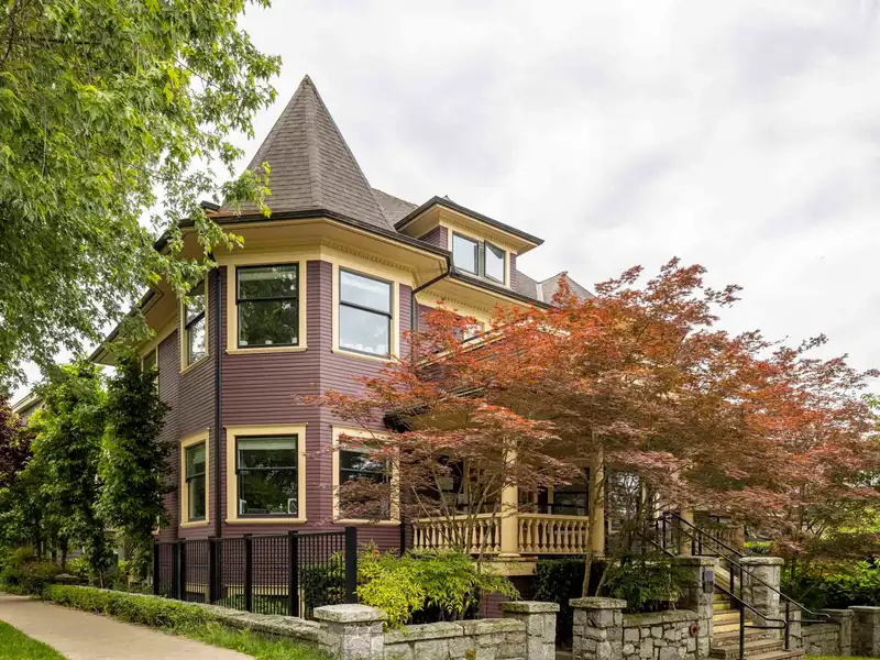 100 1872 PARKER STREET - photo 1 of 29