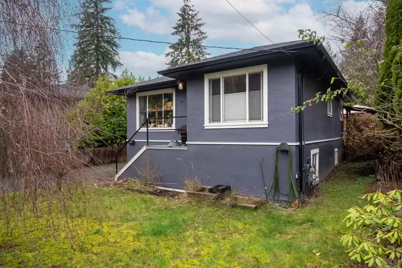 518 W 23RD STREET - photo 1 of 29