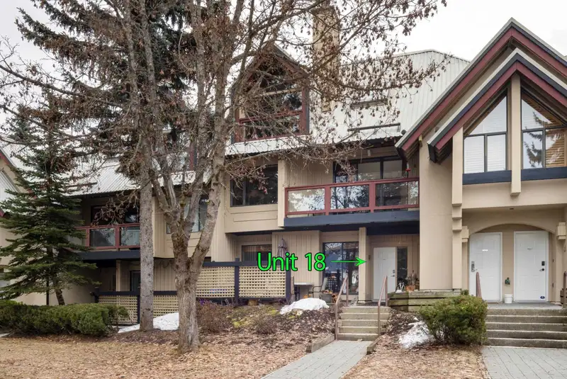 18 4637 BLACKCOMB WAY - photo 4 of 34