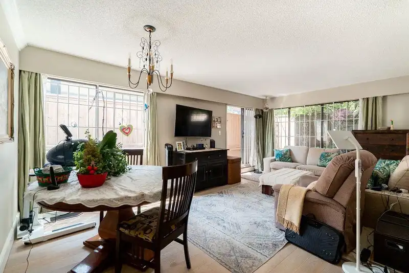102 2190 W 8TH AVENUE - photo 2 of 38