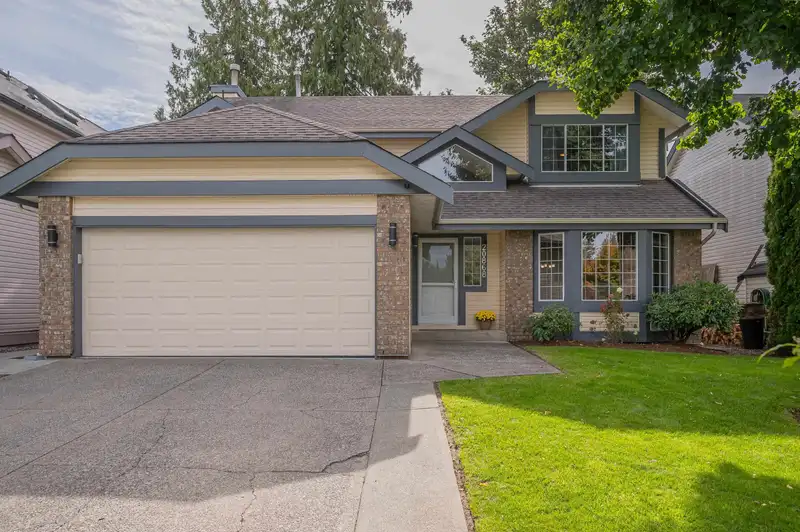 20868 95A AVENUE - photo 1 of 36