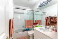 121 8655 KING GEORGE BOULEVARD - thumbnail 32