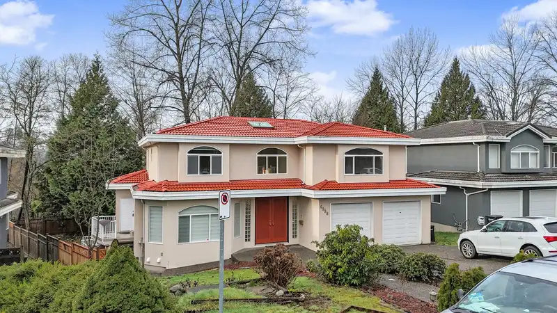 6998 FIELDING COURT - photo 2 of 38