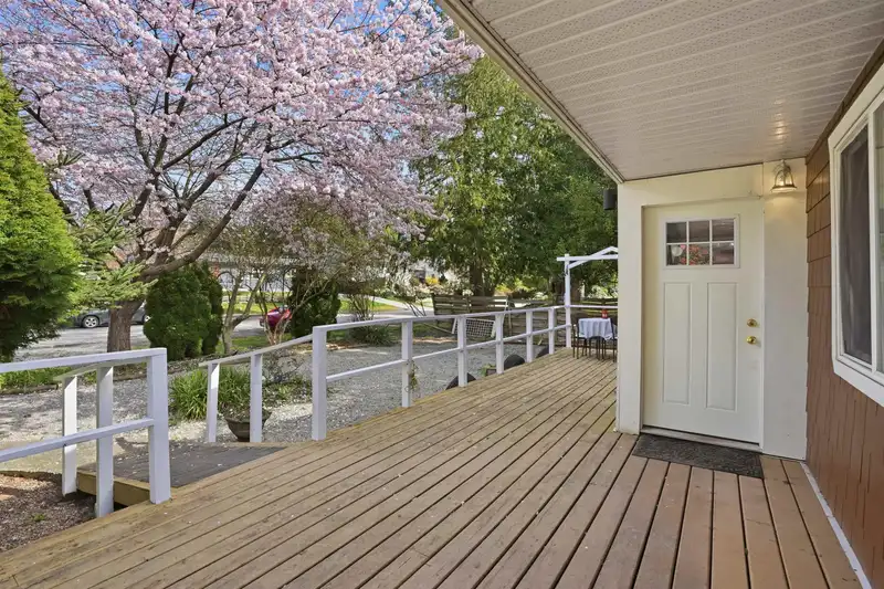 5707 MEDUSA STREET - photo 4 of 28