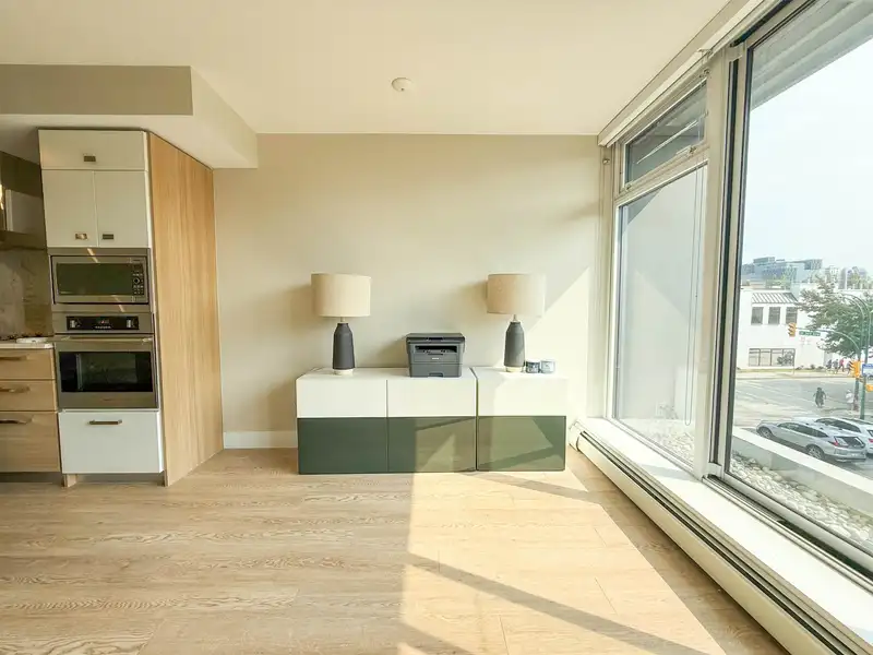 305 1783 MANITOBA STREET - photo 2 of 19