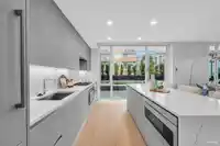 301 1331 MARINE DRIVE - thumbnail 39