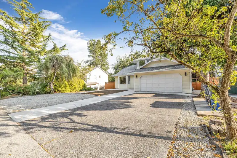 14278 HYLAND ROAD - photo 3 of 39