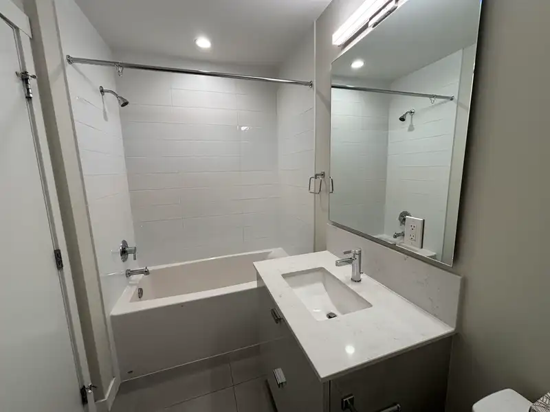 316 10838 WHALLEY BOULEVARD - photo 3 of 8