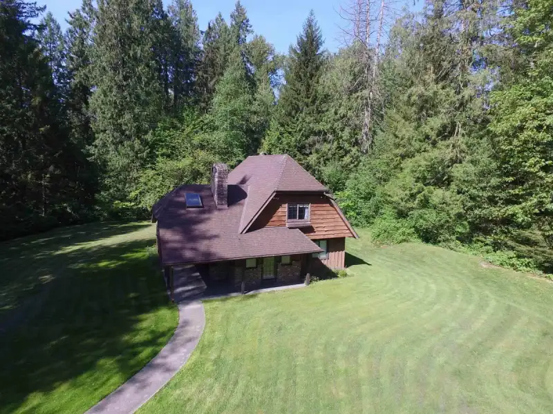 29933 ANDERSON AVENUE - photo 1 of 39