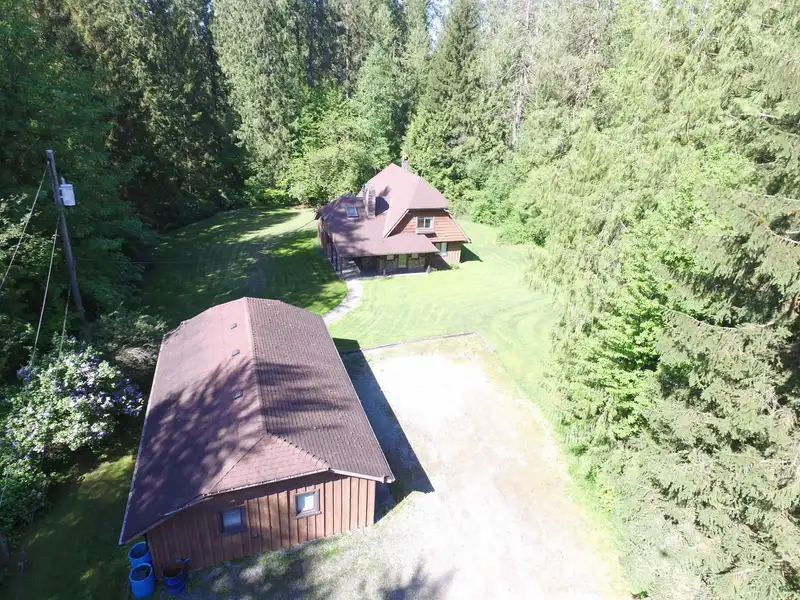 29933 ANDERSON AVENUE - photo 4 of 39