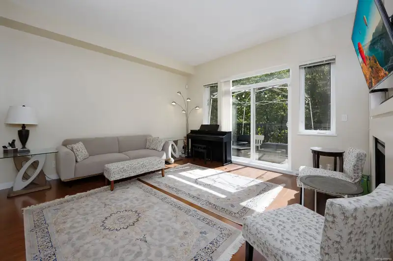 29 1125 KENSAL PLACE - photo 4 of 30