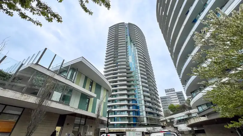 1408 8189 CAMBIE STREET - photo 1 of 19