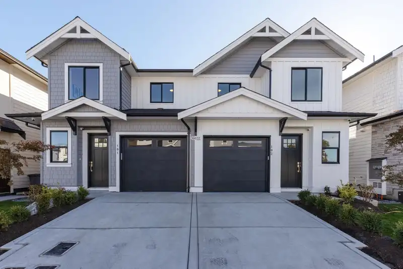 101 16622 18A AVENUE - photo 1 of 30