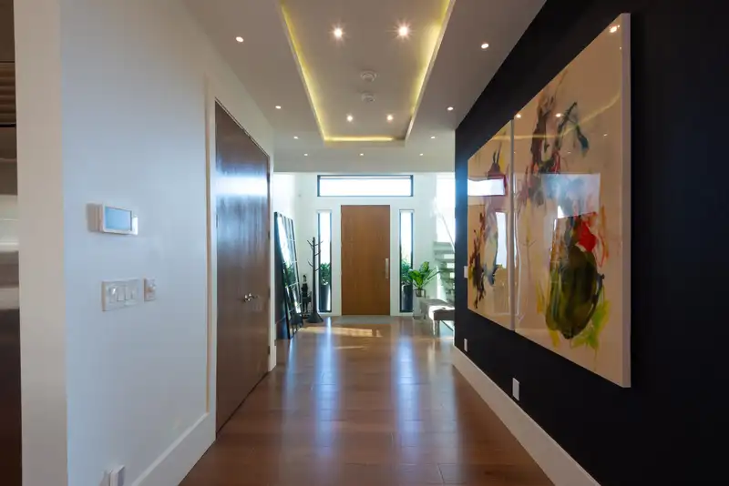 908 BEACONSFIELD ROAD - photo 4 of 40