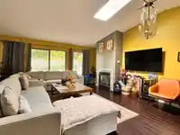 11101 CANYON CRESCENT - thumbnail 3
