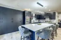 7171 151 STREET - thumbnail 4
