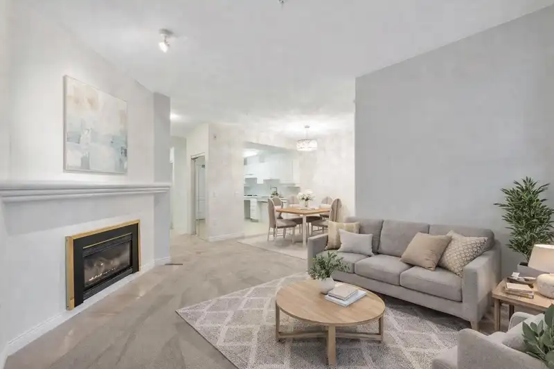 107 20237 54 AVENUE - photo 2 of 37
