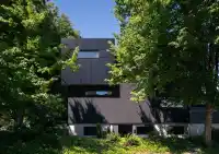 91 E 40TH AVENUE - thumbnail 1