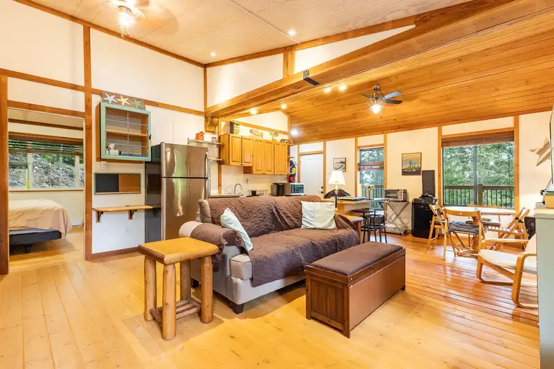 4825 SINCLAIR BAY ROAD - photo 4 of 40
