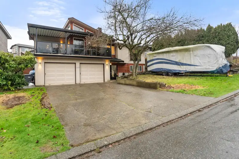 2489 SUNNYSIDE PLACE - photo 2 of 35