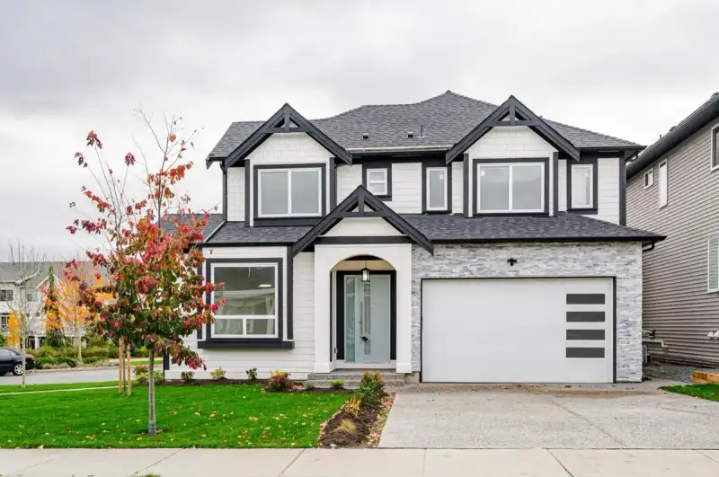 21070 76A AVENUE - photo 1 of 40