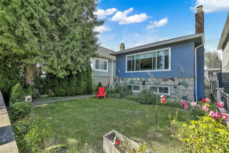 4139 PENDER STREET - photo 1 of 29